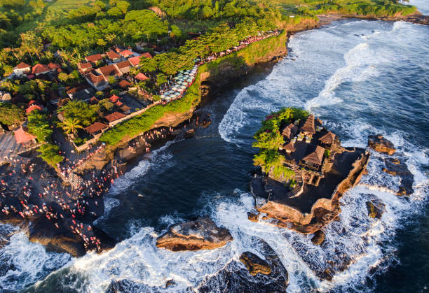 istock Tanah Lot Temple 939823512