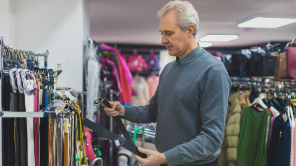 istock Man at supermarket 939834238
