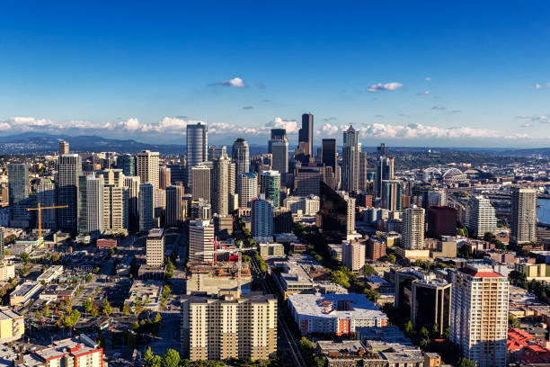istock Seattle downtown view, city skyline on a sunny day 939842014