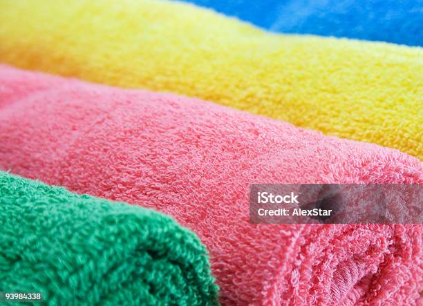 Rotolo Di Asciugamano - Fotografie stock e altre immagini di Asciugamano - Asciugamano, Albergo, Ammucchiare