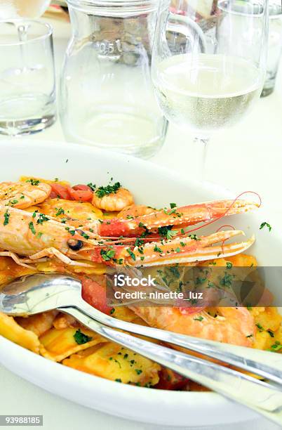 Pasta E Frutti Di Mare - Fotografie stock e altre immagini di Acqua potabile - Acqua potabile, Aglio - Alliacee, Alimentazione sana