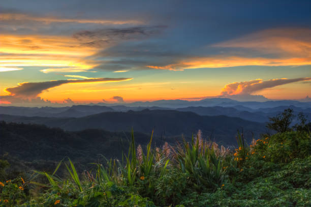 istock Impressive scenery during sunset from Kiew Lom viewpoint,Pang Mapa districts,Mae Hong Son,Northern Thailand. 939956932