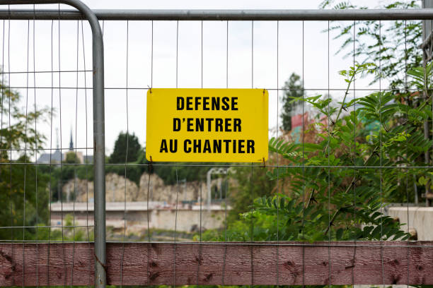 istock Prohibition of construction sites 939990812