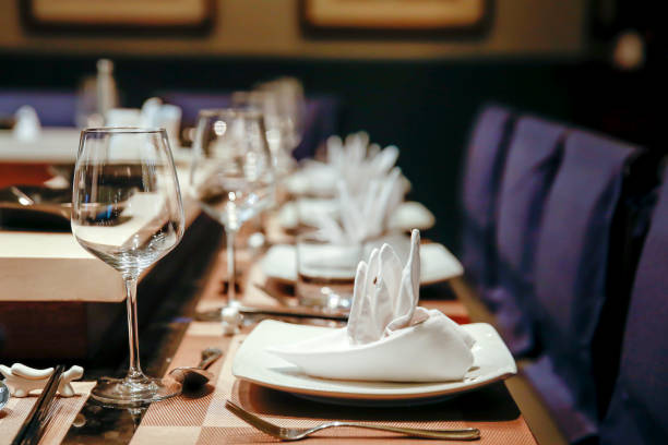 High end restaurant table setting High end restaurant table setting restaurant place setting dinner dinner party stock pictures, royalty-free photos & images