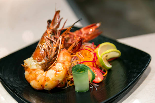 istock Sauteed jumbo shrimp tapas 940014354