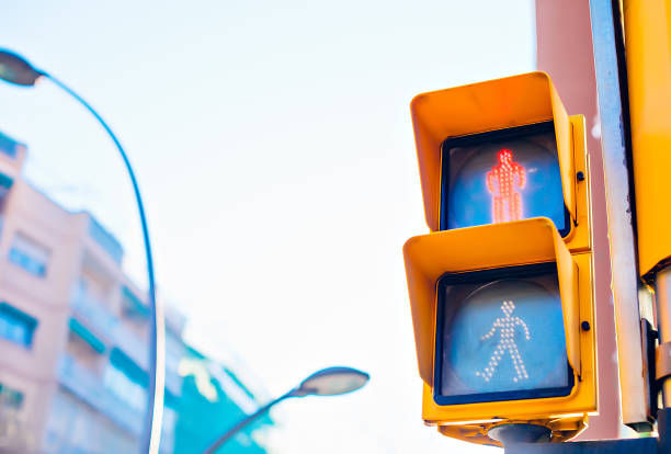 istock Red traffic light at a pedestrian crossing. Barcelona, Spain. 940035306