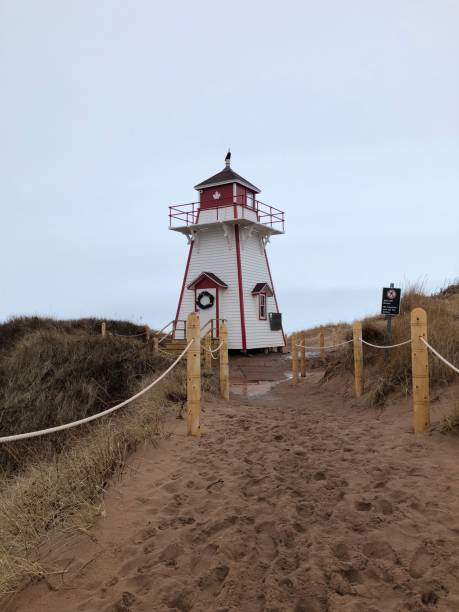 istock Lighthouse in Prince Edward Island 940118766