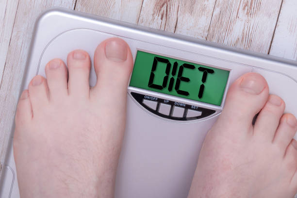 욕실은 lcd 화면 다이어트와 나무 바닥에서 확장 - dieting overweight weight scale help 뉴스 사진 이미지