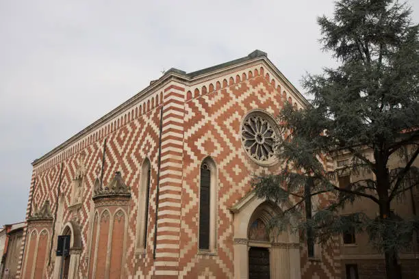 The church of Santa Croce in San Giacomo Maggiore, called dei Carmini, is a religious building in Vicenza, located in piazza dei Carmini