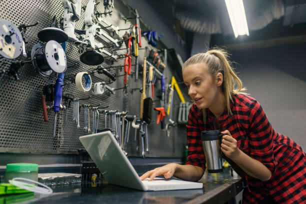 istock Female Bicycle Mechanic 940170646