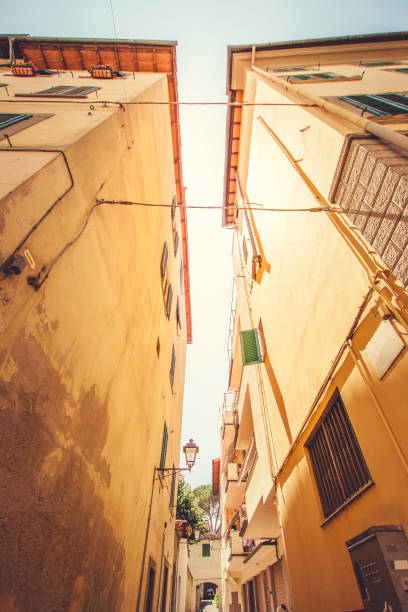 istock Alley in Italy 940188964