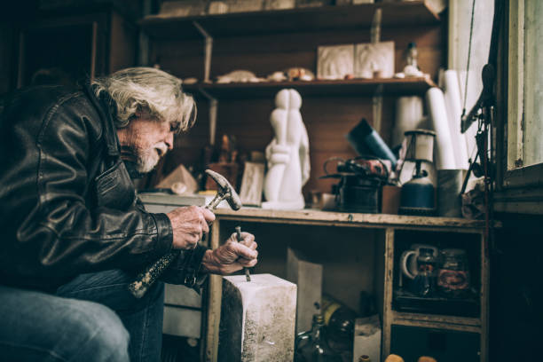 istock Senior sculptor artist 940193876