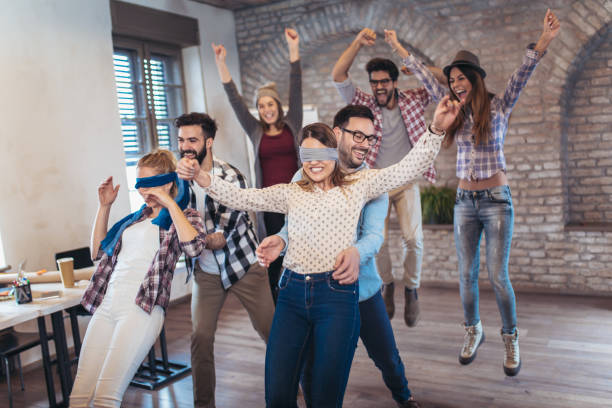 istock Business people play a game of trust 940236978
