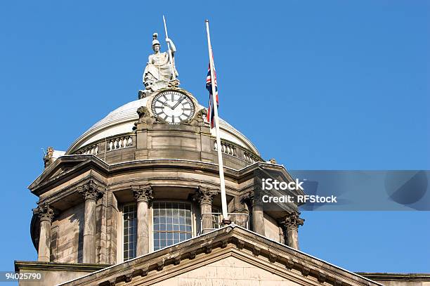 Minerva Der Göttin Der Weisheit Auf Liverpool Town Hall Stockfoto und mehr Bilder von Außenaufnahme von Gebäuden