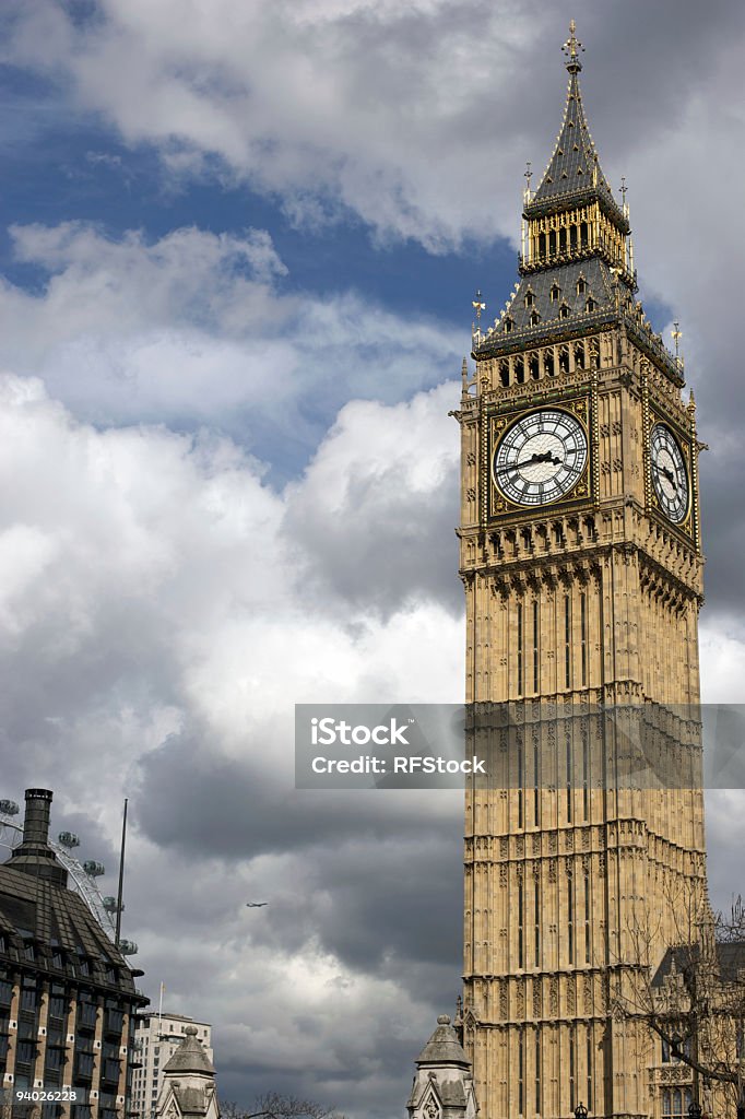 Big Ben w pochmurny dzień - Zbiór zdjęć royalty-free (Altostratus)