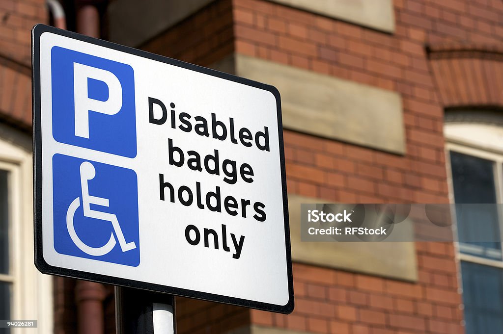 Portautensili solo segno distintivo per disabili - Foto stock royalty-free di Badge