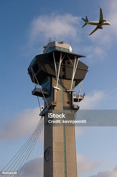 Torre De Controlo Do Aeroporto - Fotografias de stock e mais imagens de Torre de Controlo de Tráfego Aéreo - Torre de Controlo de Tráfego Aéreo, EUA, Aeroporto
