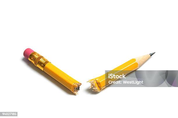 브로컨 연필 깨짐에 대한 스톡 사진 및 기타 이미지 - 깨짐, 연필, 달려들어 물다