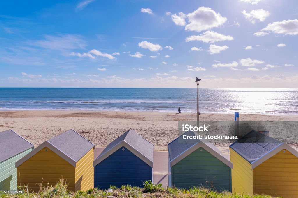 ボーンマス ビーチ小屋と海の景色 - 浜辺のロイヤリティフリーストックフォト