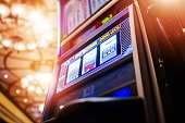 lucky-casino-slot-maschine.jpg?b=1&s=170x170&k=20&c=QsAA5ysrTz_P3TGQCRL2PKMWAGH1CBS-wz4Ww3PEkOU=