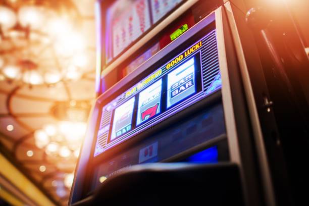 istock Lucky Casino Slot Machine 940290308