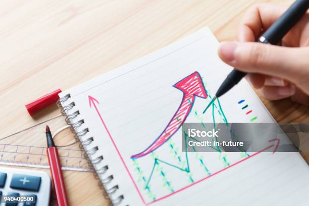 Geschäft Growthing Stockfoto und mehr Bilder von Liniendiagramm - Liniendiagramm, Analysieren, Arbeiten