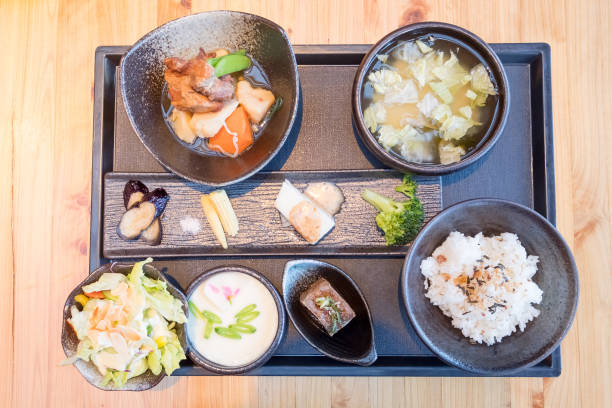 istock clsoe of japanese food 940404620
