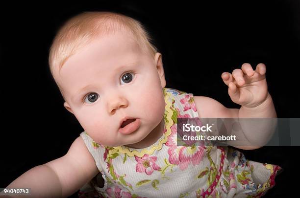 아기 여자아이 검정색 배경에 대한 스톡 사진 및 기타 이미지 - 검정색 배경, 귀여운, 꽃무늬