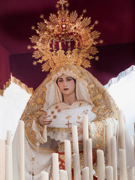 istock Statue of the Virgin Mary during a procession 940417064