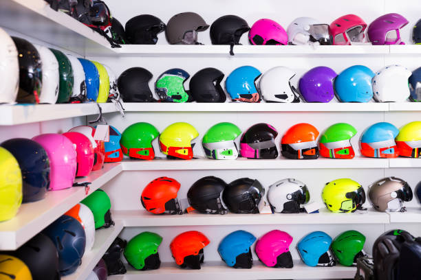 istock Sport store interior with nice skiing helmets 940424126