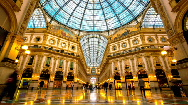 Time lapse Galleria Vittorio Emanuele II in Milan