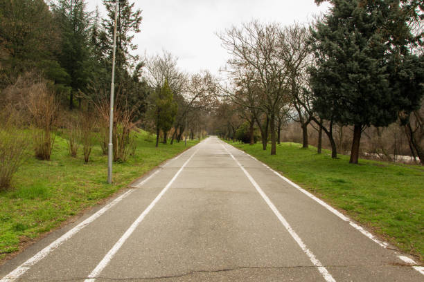 strada del parco cittadino, concetti - sano stile di vita sportivo, rilassante - hyde street foto e immagini stock