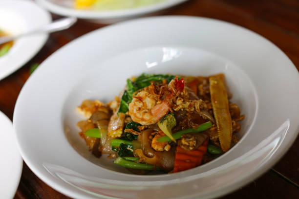 istock thai food, aisa food 940652184
