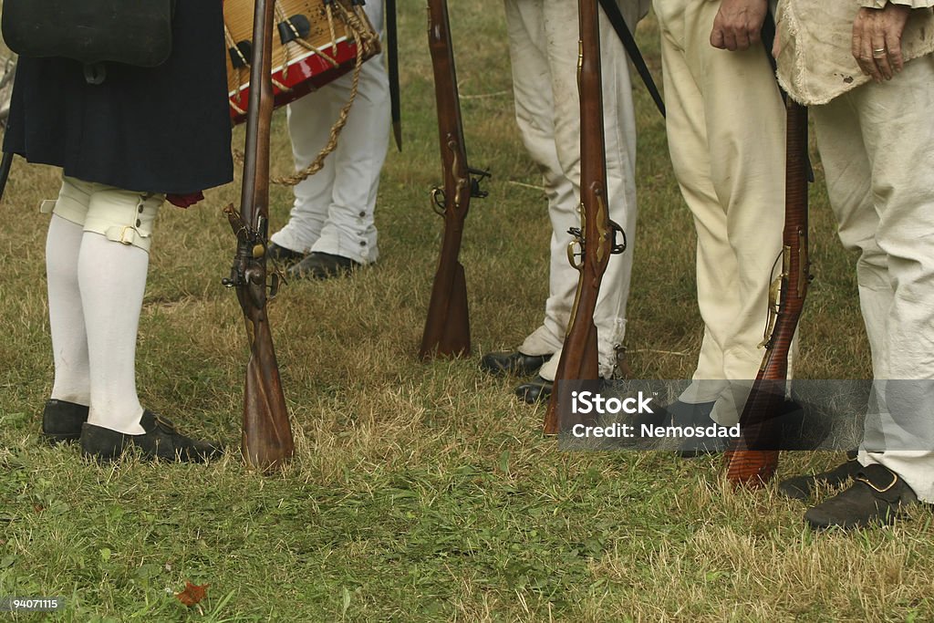 Revisar la guerra Troops--Revolutionary recreación - Foto de stock de Guerra de la Independencia de Estados Unidos libre de derechos