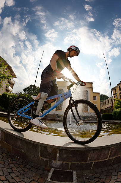 istock bike rider silhouette 94071625