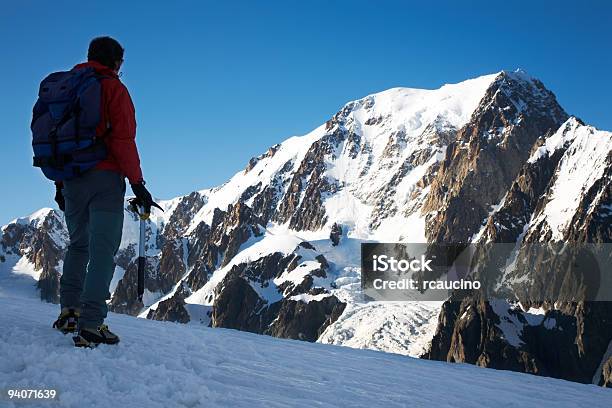 Wspinacz - zdjęcia stockowe i więcej obrazów Alpinizm - Alpinizm, Alpy, Badanie