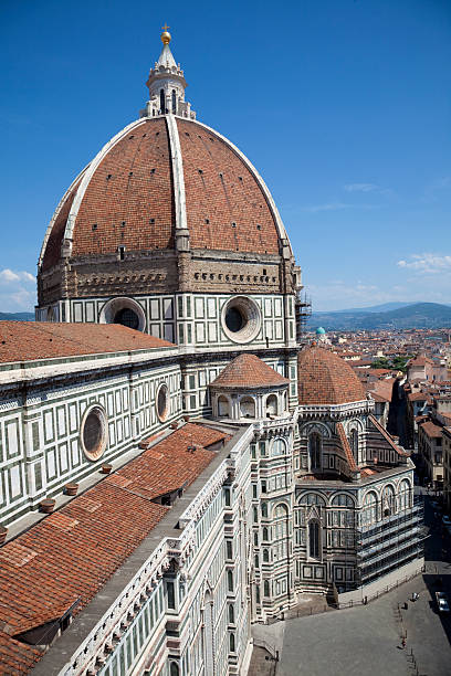 istock Santa Maria del Fiore in Florence 94072944