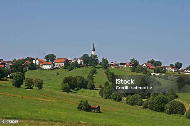 작은 마을 한 힐 교회에 대한 스톡 사진 및 기타 이미지 - 교회, 전원 장면, 초원