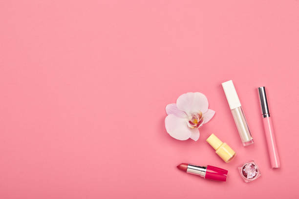 istock Fashionable Women's Cosmetics and Accessories 940799964