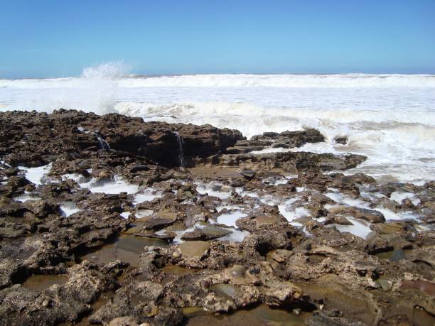 istock BEACH TAMARIS/MAREE HAUTE/ECUME/MOROCCO 940889318