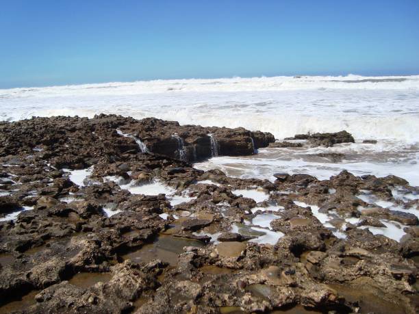 istock BEACH TAMARIS/MAREE HAUTE/ECUME/MOROCCO 940889570