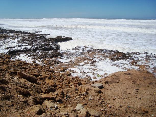 istock BEACH TAMARIS/MAREE HAUTE/ECUME/MOROCCO 940895134