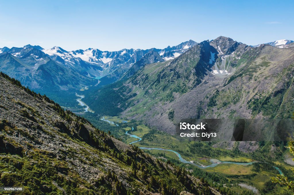 paysage de montagne avec lac dans l’Altaï, Russie - Photo de Arbre libre de droits