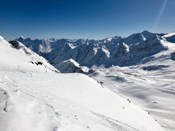 istock Skiing in the Stubai glacier ski resort 940982976