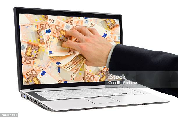 Biorąc Pieniądze Z Ekranu - zdjęcia stockowe i więcej obrazów Banknot - Banknot, Biały, Biznes