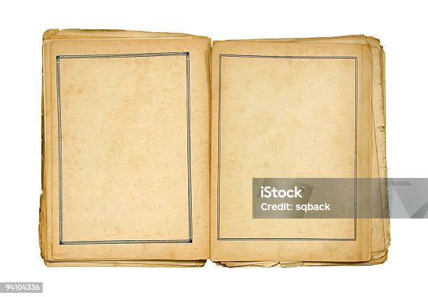 Otwórz Stary Puste Książka Z Ścieżka Odcinania - zdjęcia stockowe i więcej obrazów Antyczny - Antyczny, Bez ludzi, Brudny
