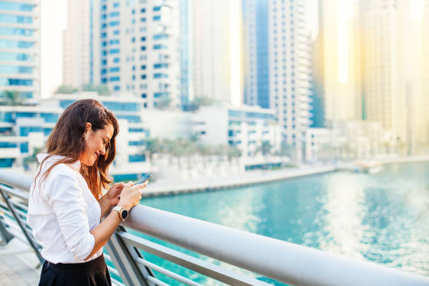 istock Traveler in Dubai 941043544