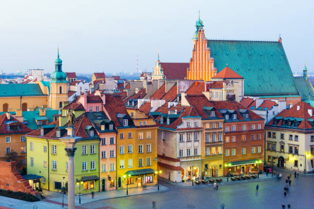 istock view on Old Town in Warsaw at dusk, Poland 941051810
