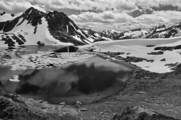 istock Helihiking in British Columbia 941059114