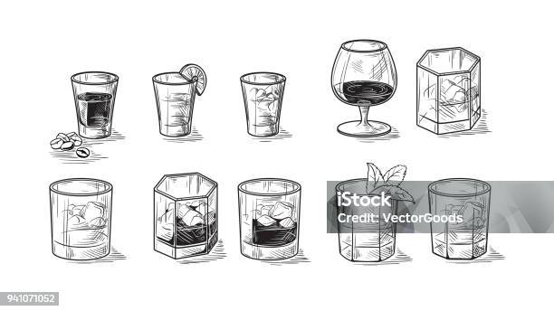 Ensemble De Bouteilles Dalcool Vecteurs libres de droits et plus d'images vectorielles de Alcool - Alcool, Whisky, Verre